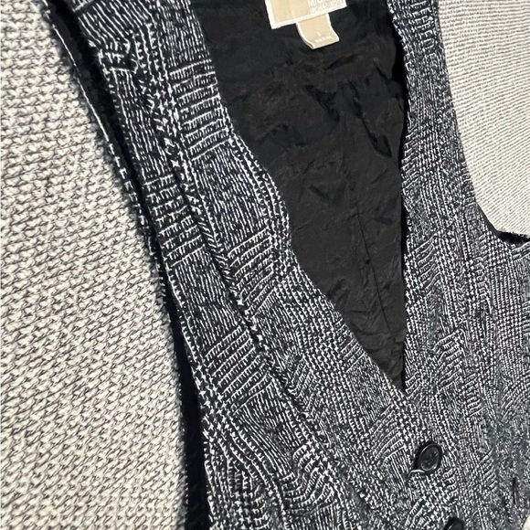 Michael Kors Women's Size 8 Black Tweed Lined Fitted Acrylic Blend Button - Picture 4 of 16